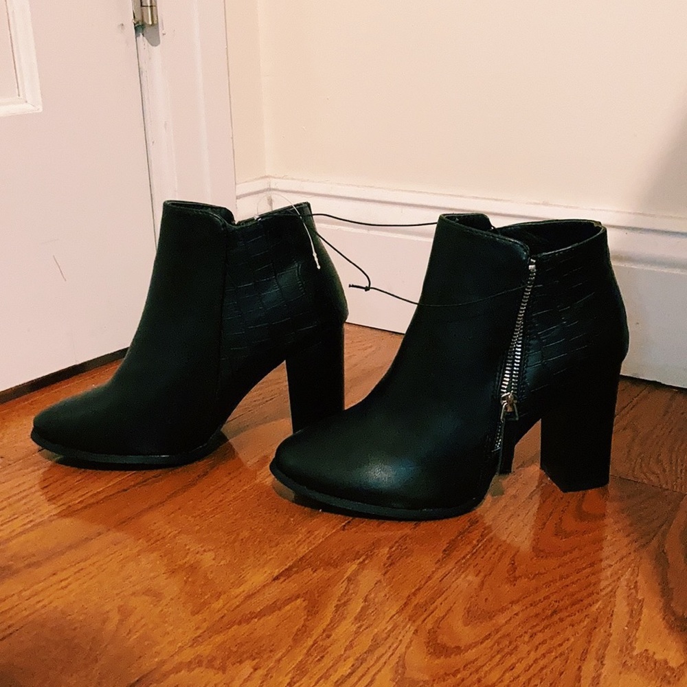 NWT Black Wedge Heel Boots